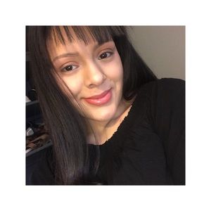 Meet your Posher, Gina